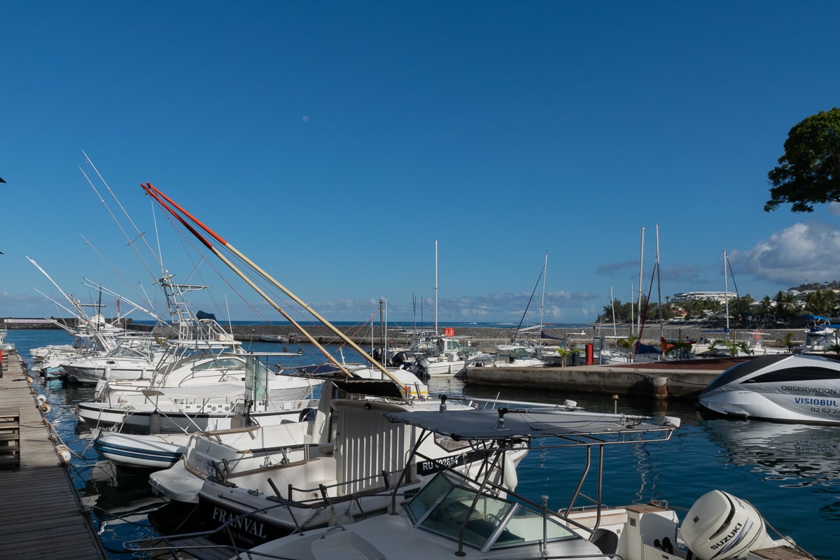 Bateau de pêche au port de Saint Gilles