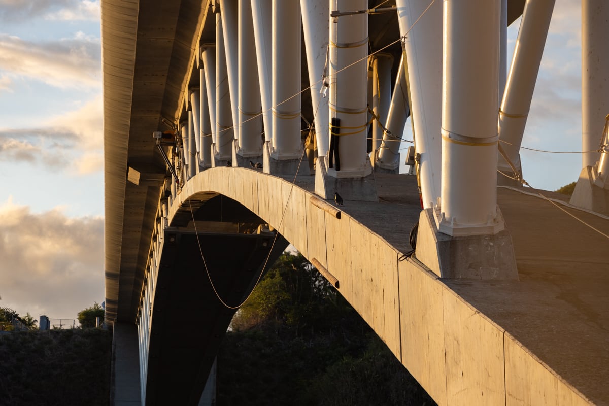 Entrée du pont pour le saut à l'élastique